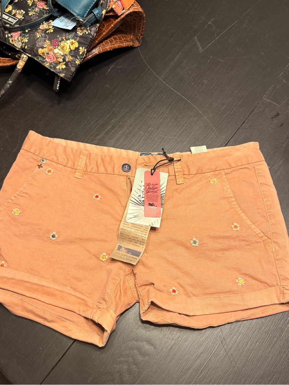 Embroidered Peach Bermuda Shorts with Floral Detail - Unbranded